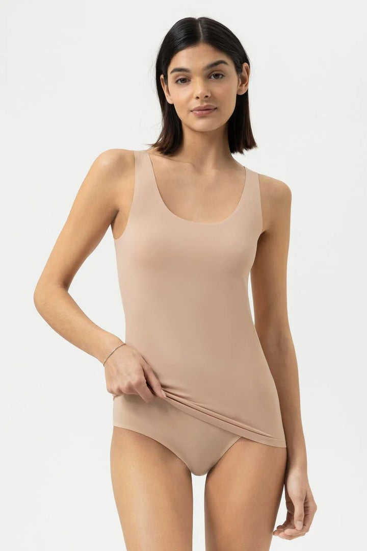 Onzichtbare top met brede bandjes 1110050 376 cream tan