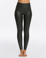 Ready-to-Wow Faux Leather Legging SPX 2437 9999  Black