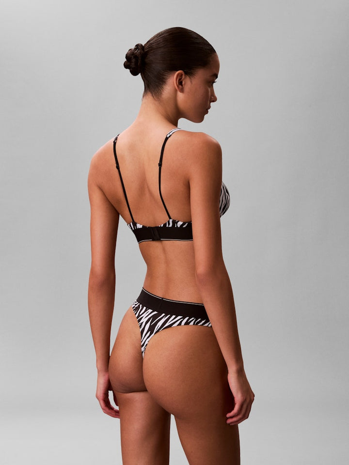 StringLV00QF8813Y3DTigerBlack__2